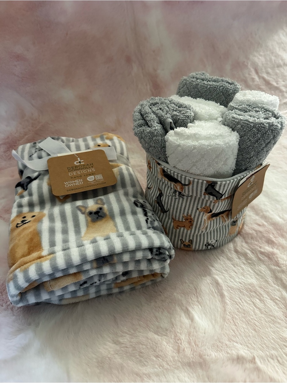 8-Piece Dog Print Towels - 2 Hand Towels, 6 Wash Cloths - Deborah Connolly NWT